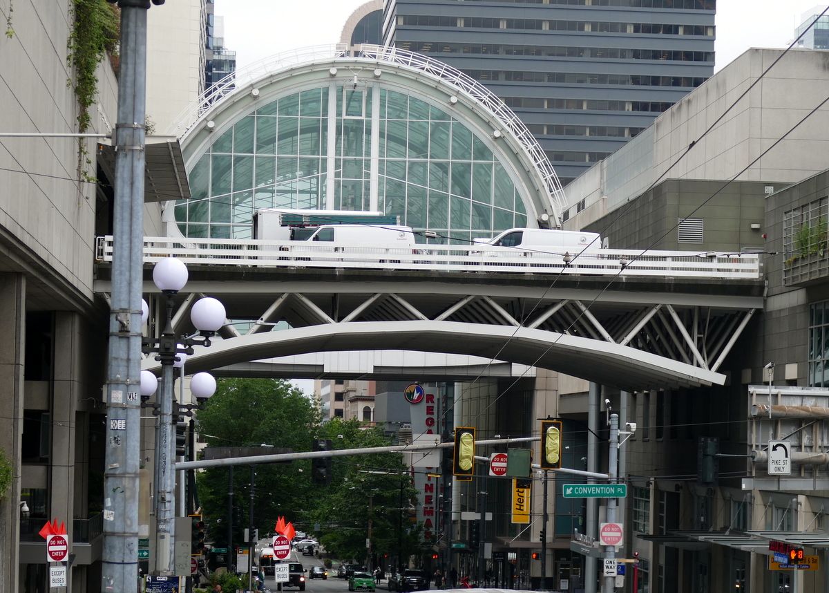 The walk down Pike St.