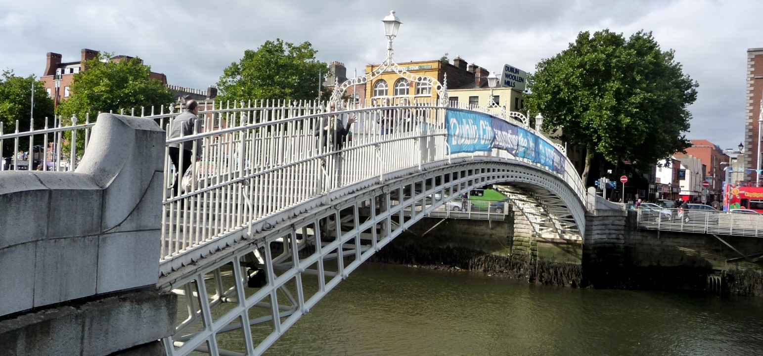 Ha'penny Bridge built in 1816 over the River Liffey