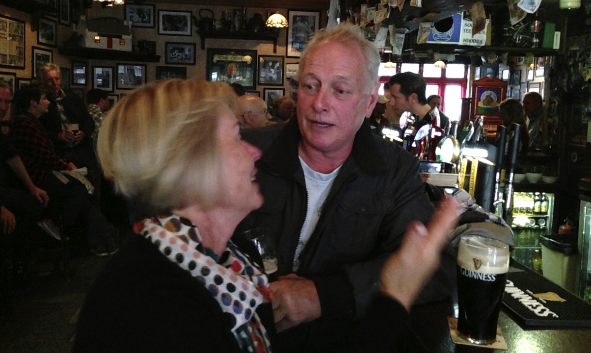 Gary told this Irishman that he looked like Paul Newman, so he yacked our ears off. Loved his accent!