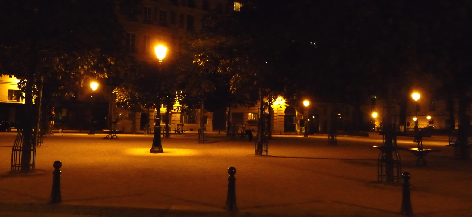 The courtyard near La Conciergerie