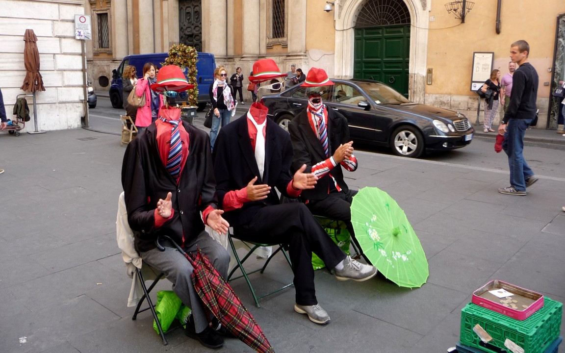 Lots of good street entertainment...