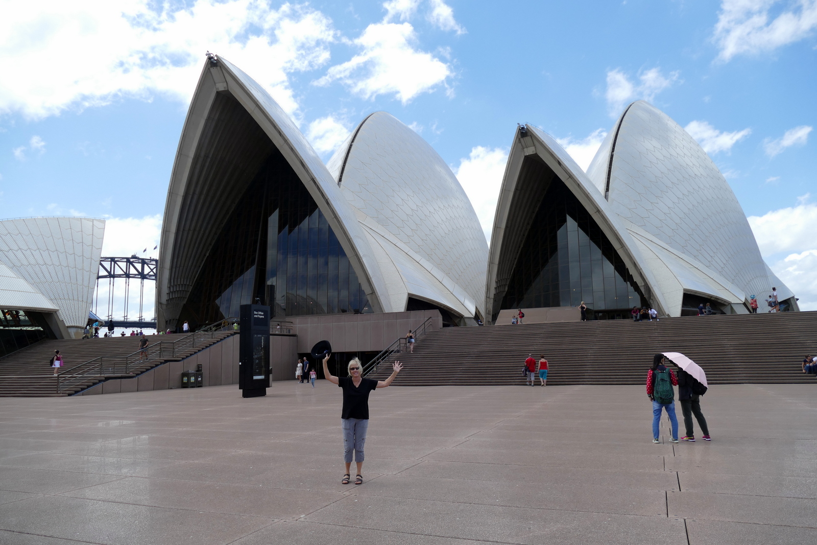 On Wednesday we had to go in and check out the Opera House.