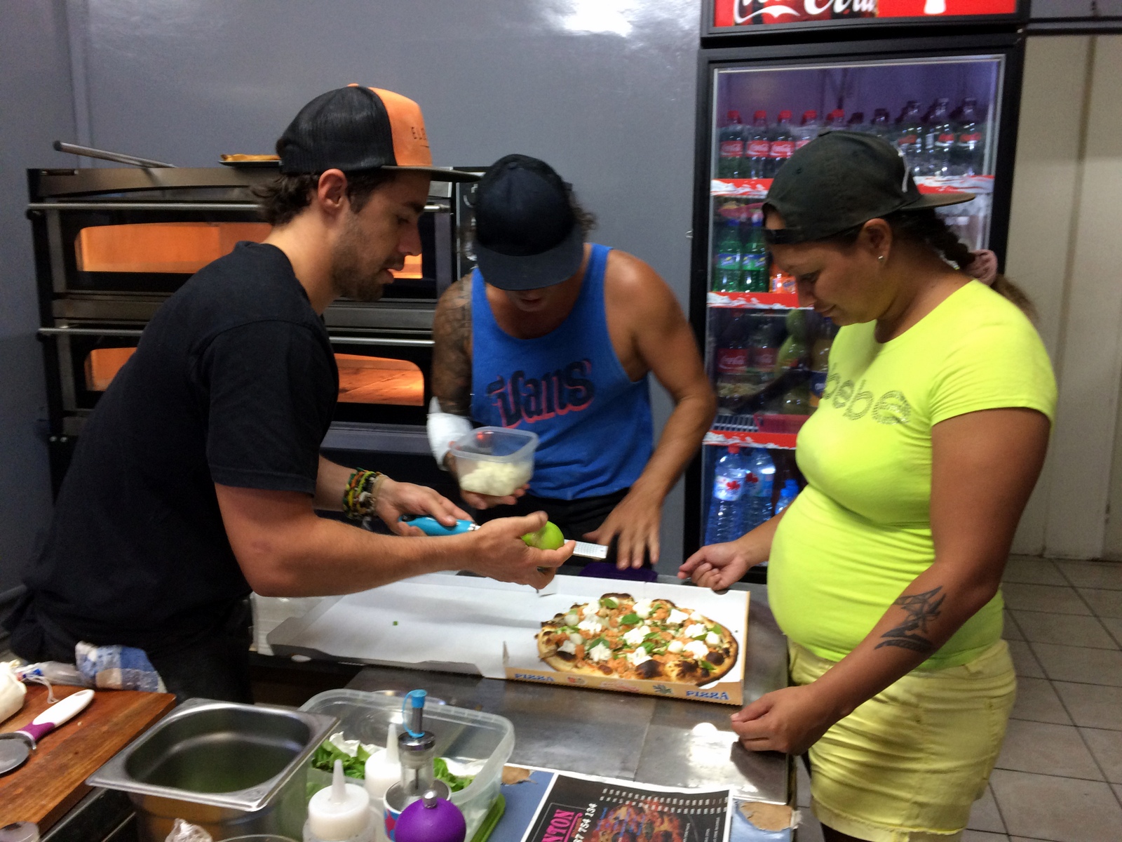 After searching for a place to eat, we find this pizza shack literally in front of our room. David and his coworkers fixed us this salmon creation and he got an English lesson and $20,000 xpf.