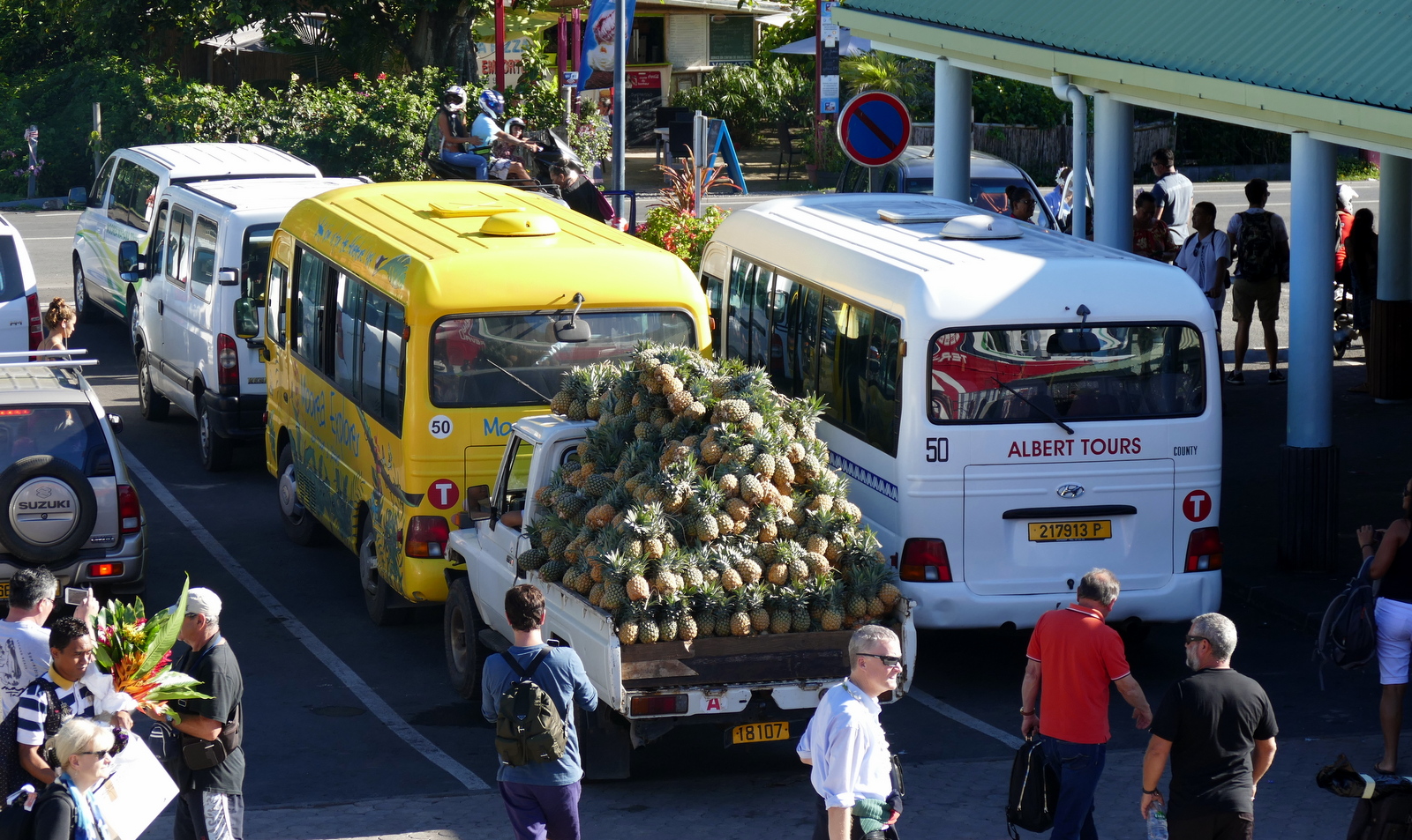 The bustling terminal at 8 am. Pineapples are grown in large numbers on the island.